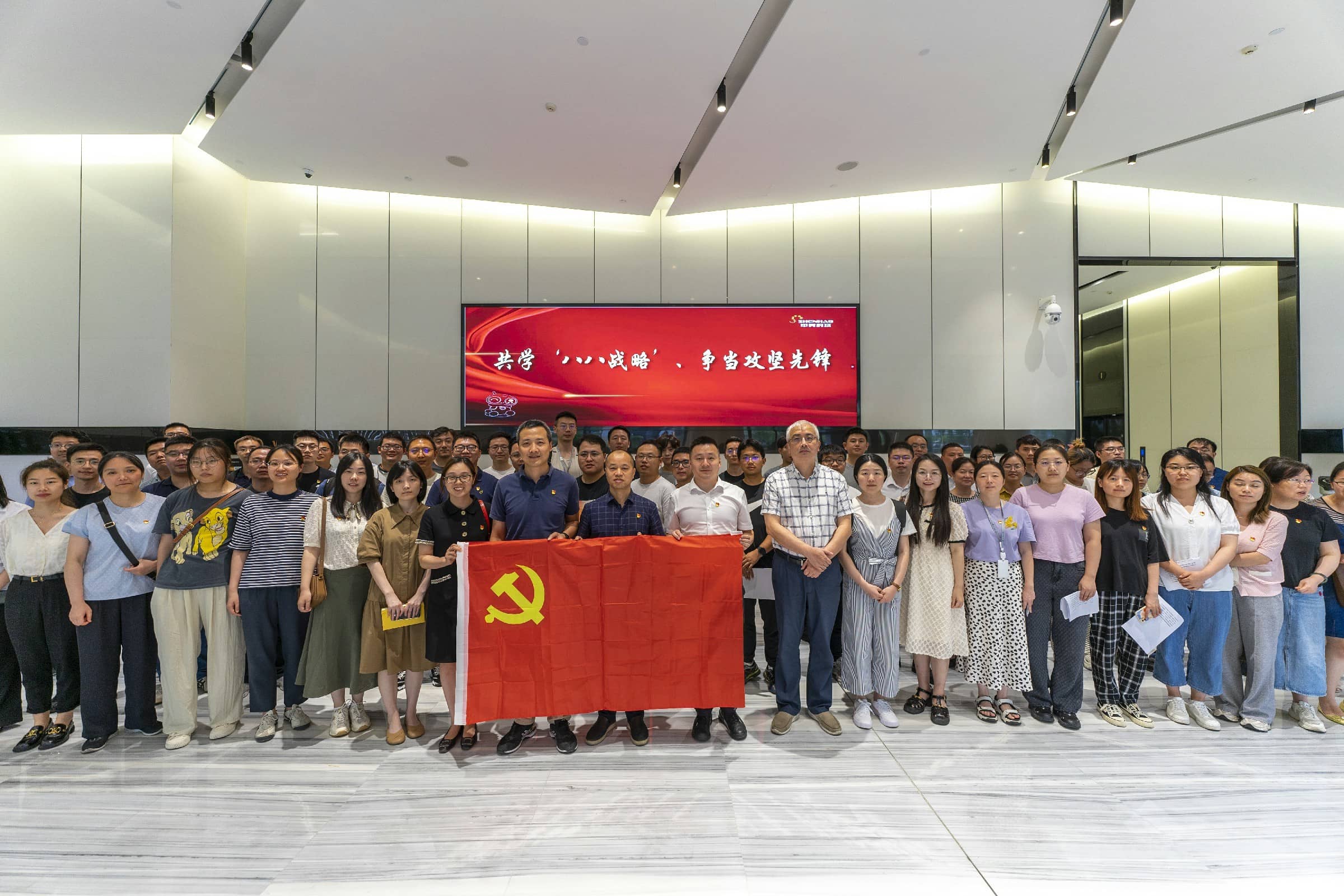 ��8ͷ�����(�й���½)-�ٷ���վ