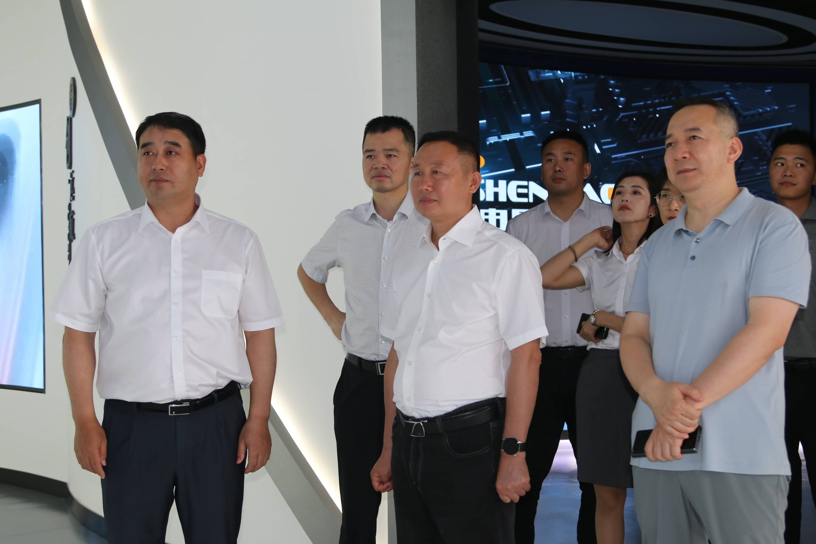 ��8ͷ�����(�й���½)-�ٷ���վ