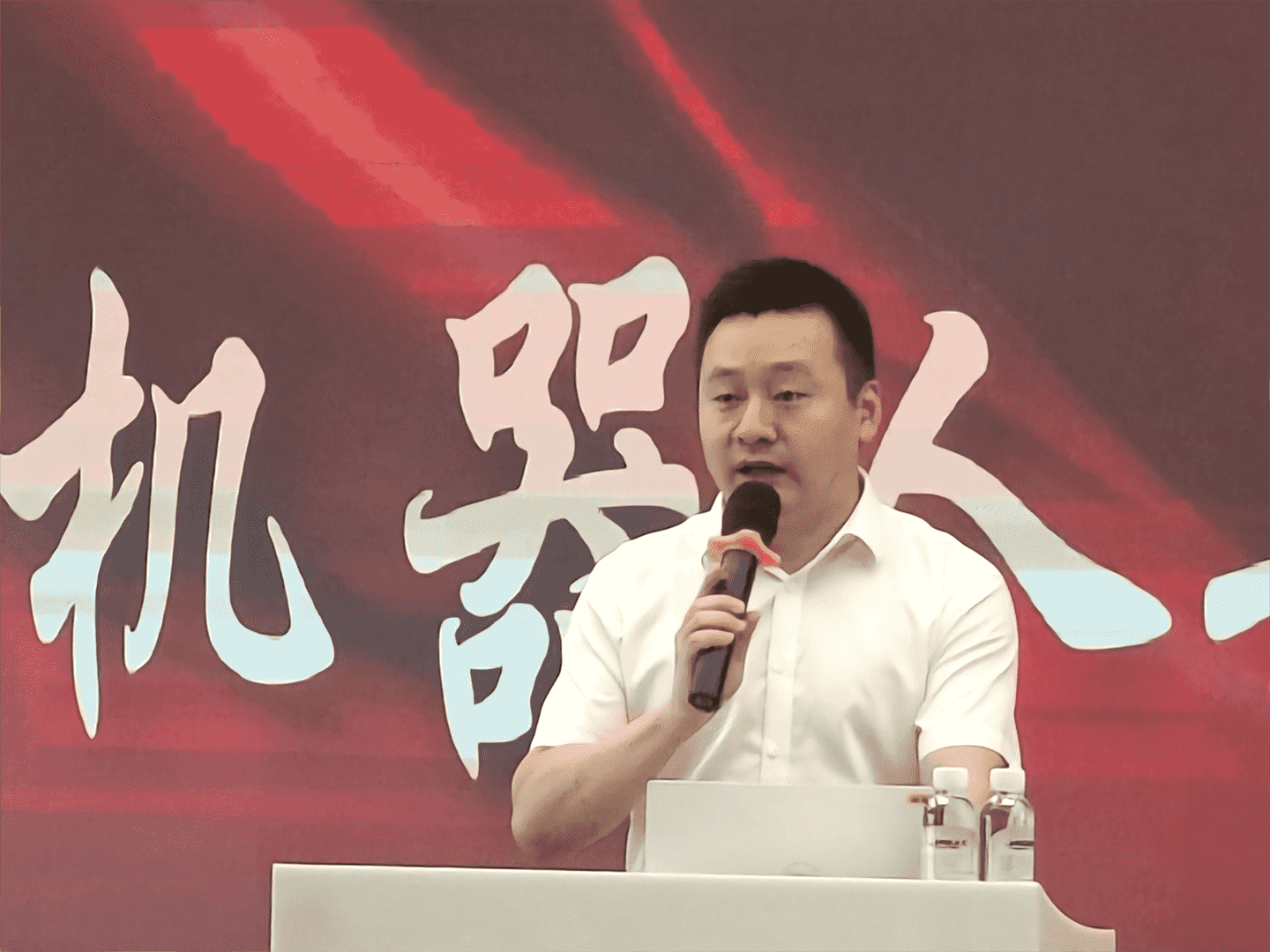 ��8ͷ�����(�й���½)-�ٷ���վ